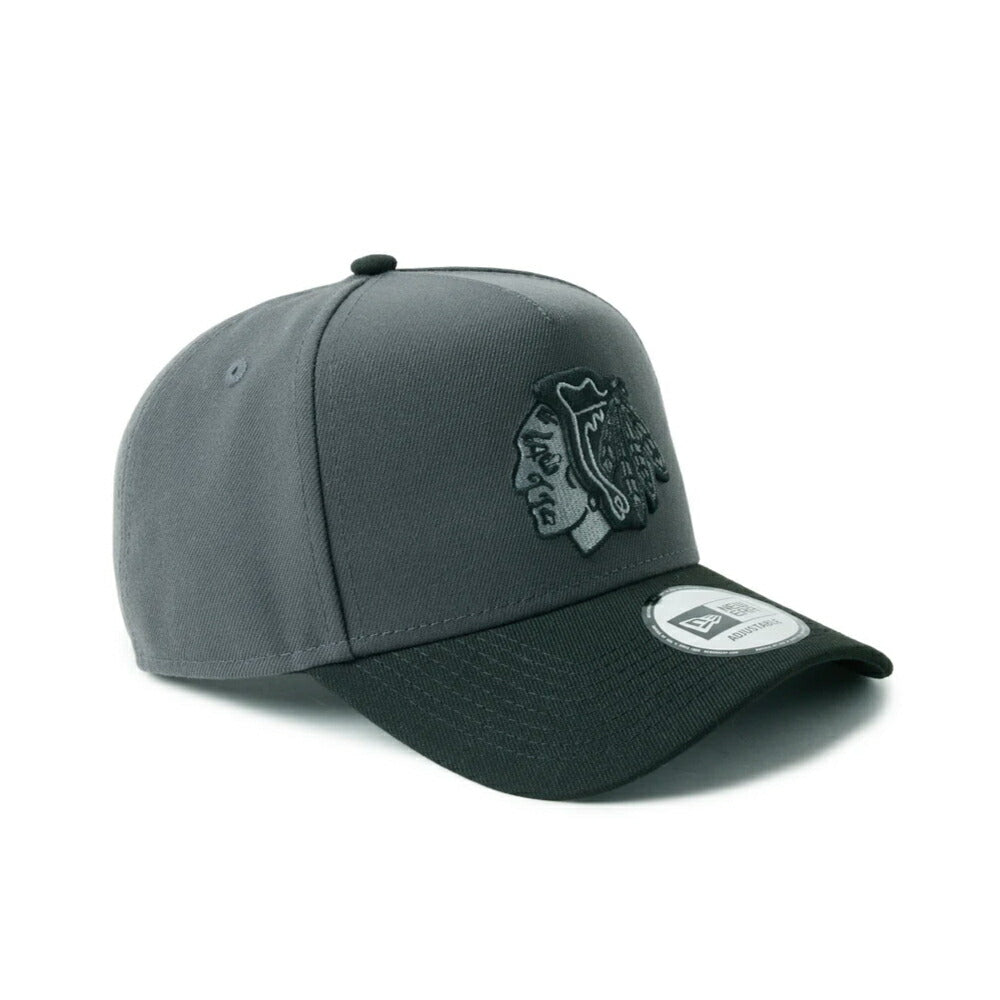 ニューエラ NEWERA キャップ 9FORTY A-Frame NHL シカゴ・ブラックホークス グラファイト/ブラック インディアン刺繍 メンズ レディース 帽子 レア